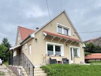 Eladó családi ház, Budaörsön 179.9 M Ft, 4+1 szobás