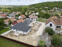 Eladó ikerház, Mendén 79 M Ft, 4 szobás / költözzbe.hu