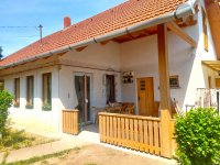 Eladó családi ház, Balatonszemesen 89.5 M Ft, 6 szobás
