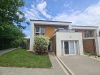 Kiadó ikerház, albérlet, III. kerületben 650 E Ft / hó