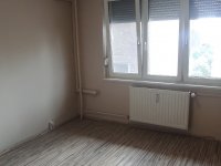 Eladó panellakás, Dunaújvárosban 22.9 M Ft, 2 szobás