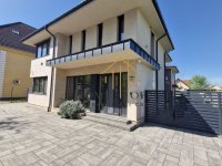 Kiadó ipari ingatlan, Debrecenben 1200 E Ft / hó