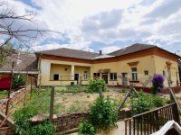 Eladó családi ház, Karcagon 10 M Ft, 2 szobás