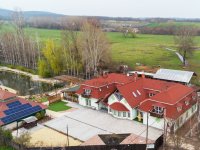 Eladó hotel, Diósjenőn 365 M Ft / költözzbe.hu