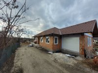 Eladó családi ház, Szadán 124.5 M Ft, 4 szobás