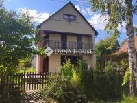 Eladó nyaraló, Balatonföldváron, Nyírfa utcában 75 M Ft