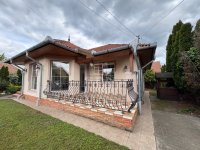 Eladó családi ház, Veresegyházon 91 M Ft, 4 szobás