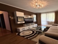 Kiadó panellakás, albérlet, Debrecenben 270 E Ft / hó, 3 szobás