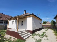 Eladó családi ház, Tápiószelén 25.9 M Ft, 2 szobás