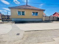 Eladó családi ház, Jászberényben 53 M Ft, 3 szobás