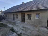 Eladó családi ház, Kesztölcön 27.9 M Ft, 1+1 szobás