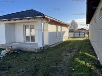 Eladó családi ház, Kiskunlacházán 79.2 M Ft, 5 szobás