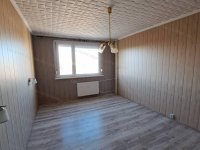 Eladó panellakás, Oroszlányban 23.5 M Ft, 2 szobás