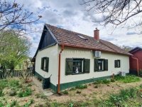 Eladó családi ház, Lakitelken 42 M Ft, 6 szobás