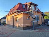Eladó családi ház, Hatvanban 68.9 M Ft, 2 szobás