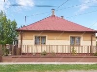 Eladó családi ház, Dombóváron 39.2 M Ft, 3 szobás