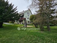 Eladó családi ház, Ercsiben 59.9 M Ft, 5 szobás