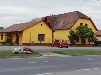 Eladó családi ház, Tiszafüreden 167 M Ft, 10 szobás