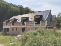 Eladó családi ház, Szendehelyen 139.5 M Ft, 8 szobás