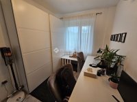 Eladó téglalakás, Pécsett 105 M Ft, 4 szobás