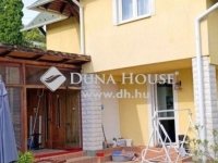 Eladó családi ház, Szentendrén 119.9 M Ft, 4 szobás