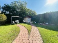 Eladó családi ház, Pócsmegyeren 139 M Ft, 3 szobás