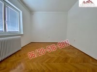 Kiadó családi ház, albérlet, Dunaújvárosban 250 E Ft / hó
