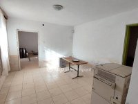 Eladó családi ház, Kisújszálláson 8.5 M Ft, 1 szobás