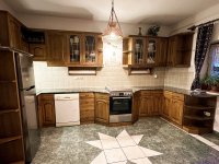 Eladó családi ház, Budajenőn 229 M Ft, 6 szobás