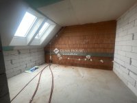 Eladó ikerház, Vecsésen 115 M Ft, 4 szobás