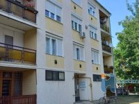 Eladó panellakás, Jászberényben 28.7 M Ft, 2 szobás