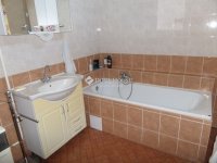 Eladó családi ház, Orosházán 72 M Ft, 3 szobás